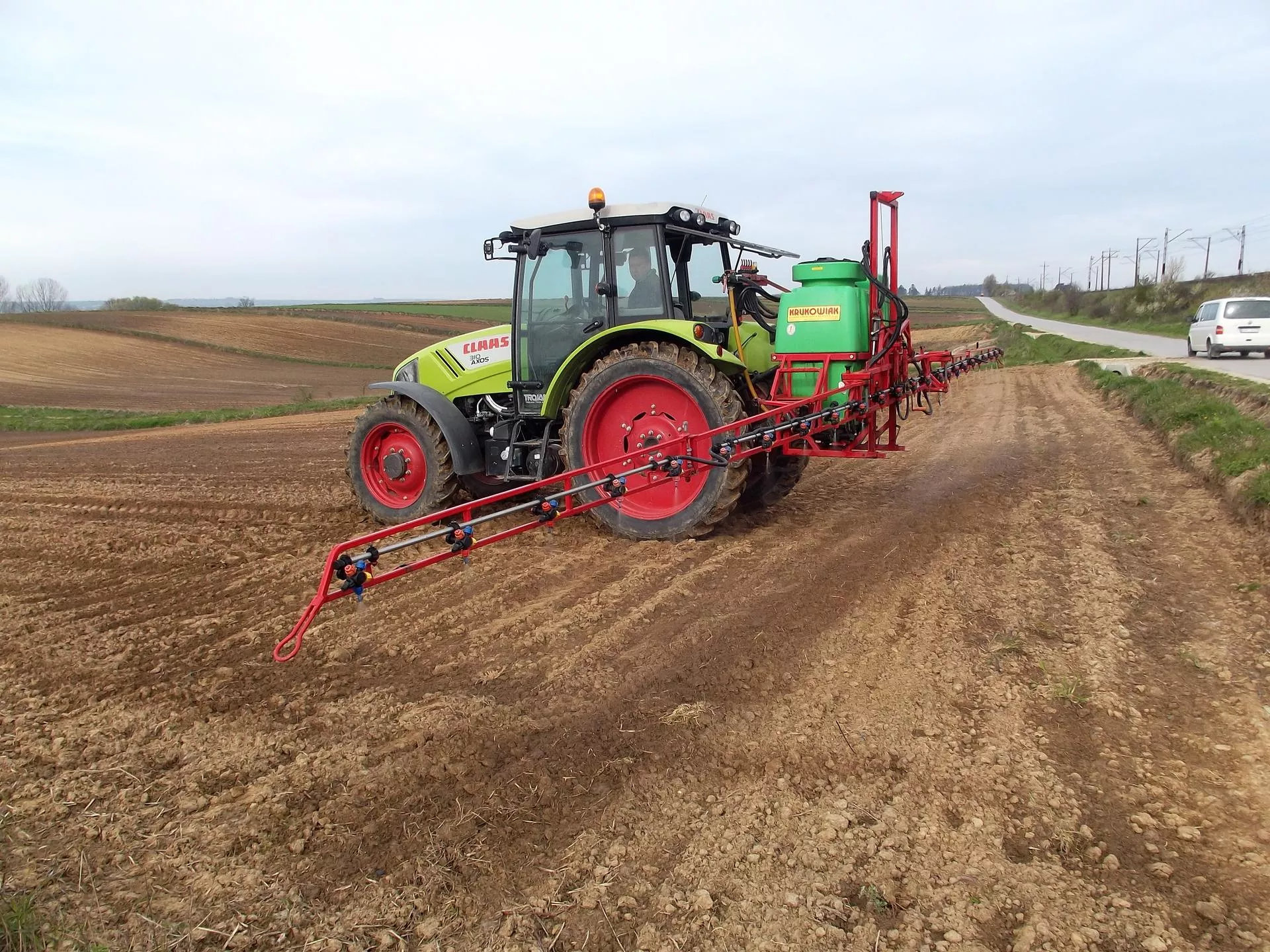 90 zł do hektara. ARiMR daje dopłaty za użycie tych preparatów [LISTA]