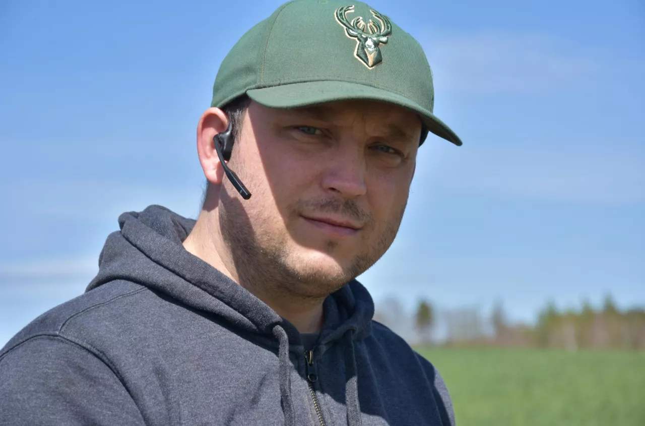 Mają ponad 1000 ha i wracają do orki. „Problem po pługu znika”