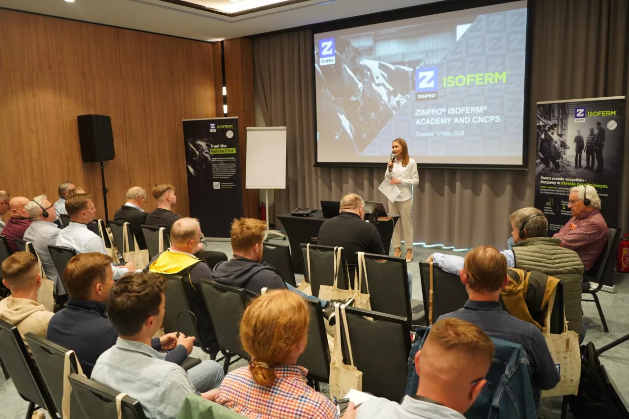  Prowadząca spotkanie Agata Łabas - Technical Sales Manager w firmie Zinpro podkreśla - co potwierdziło wielu uczestników - iż organizowanie praktycznych, kameralnych warsztatów pomoże lepiej zrozumieć działanie systemu CNCPSm ułatwić pracę z systemem i zwiększyć korzyści z jego stosowania