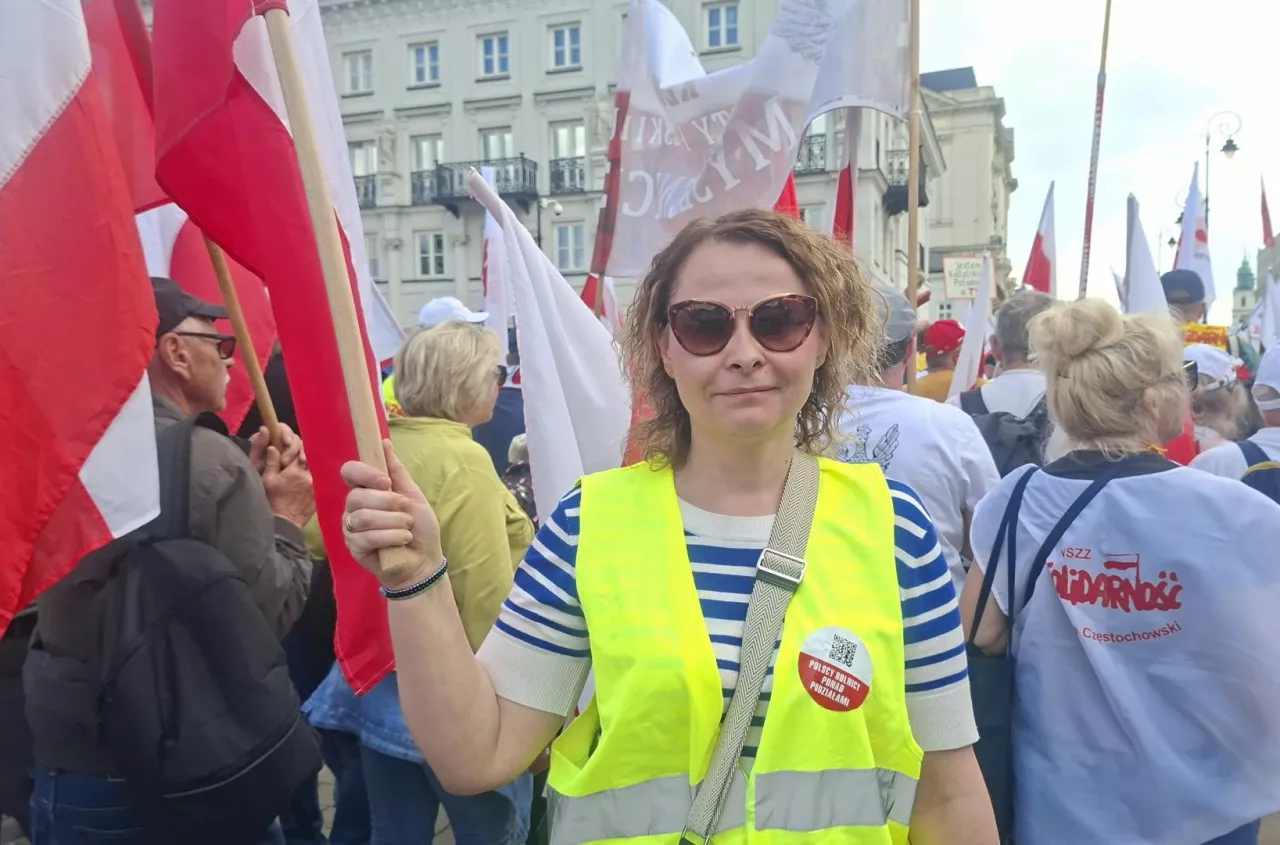 „Jak nie drzwiami, to oknami". Rolniczka walczy o rodzinne gospodarstwo