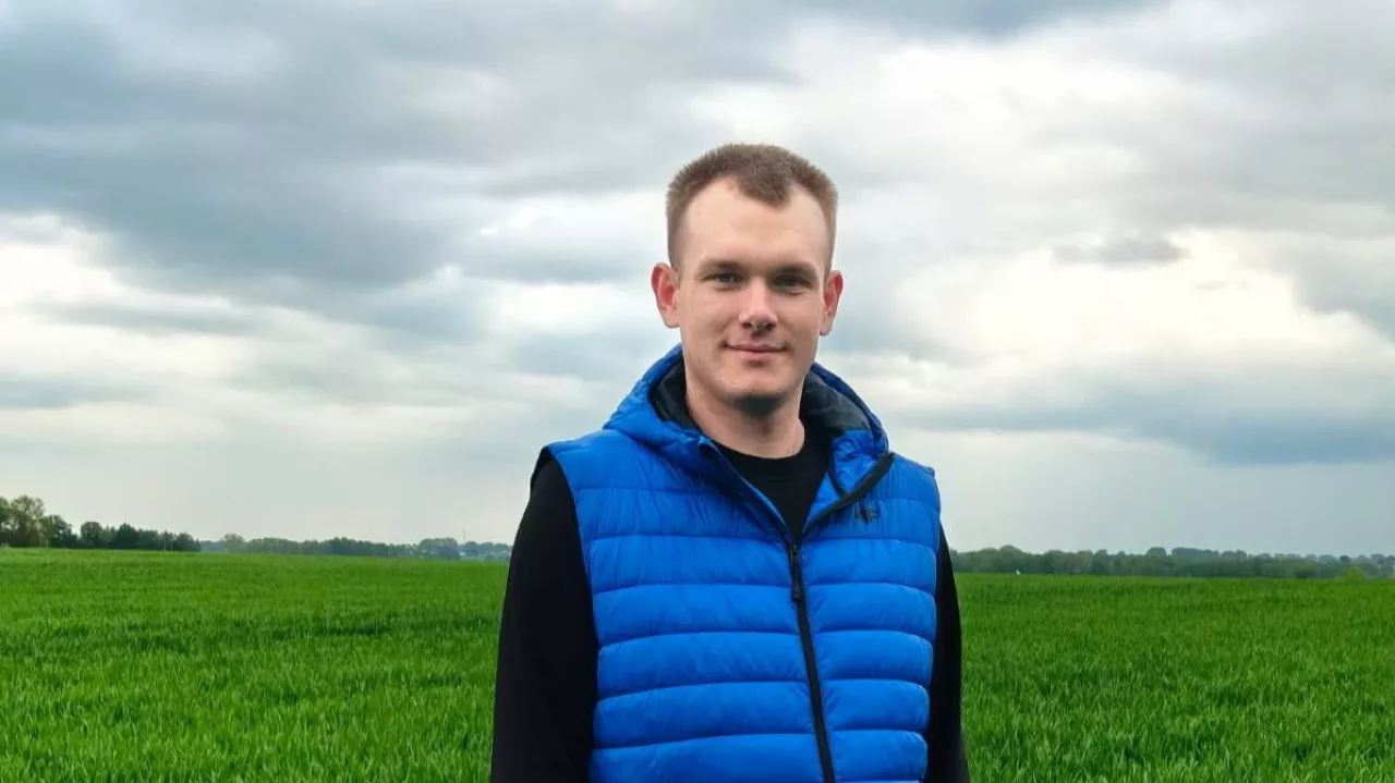 Krzysztof Kamiński ze wsi Niszczyce (pow. płocki, gm. Bielsk) gospodaruje na 27 ha