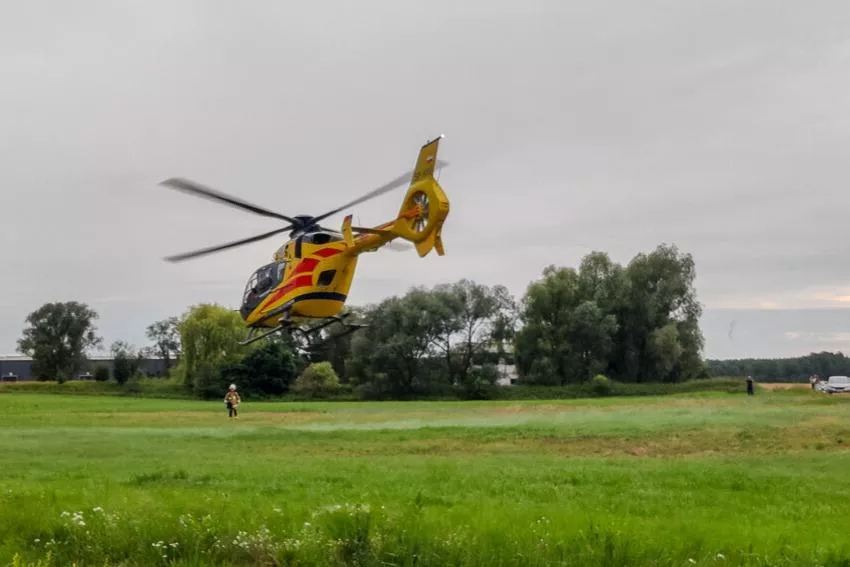 Traktor jechał bez kierowcy. Kobieta próbowała go zatrzymać
