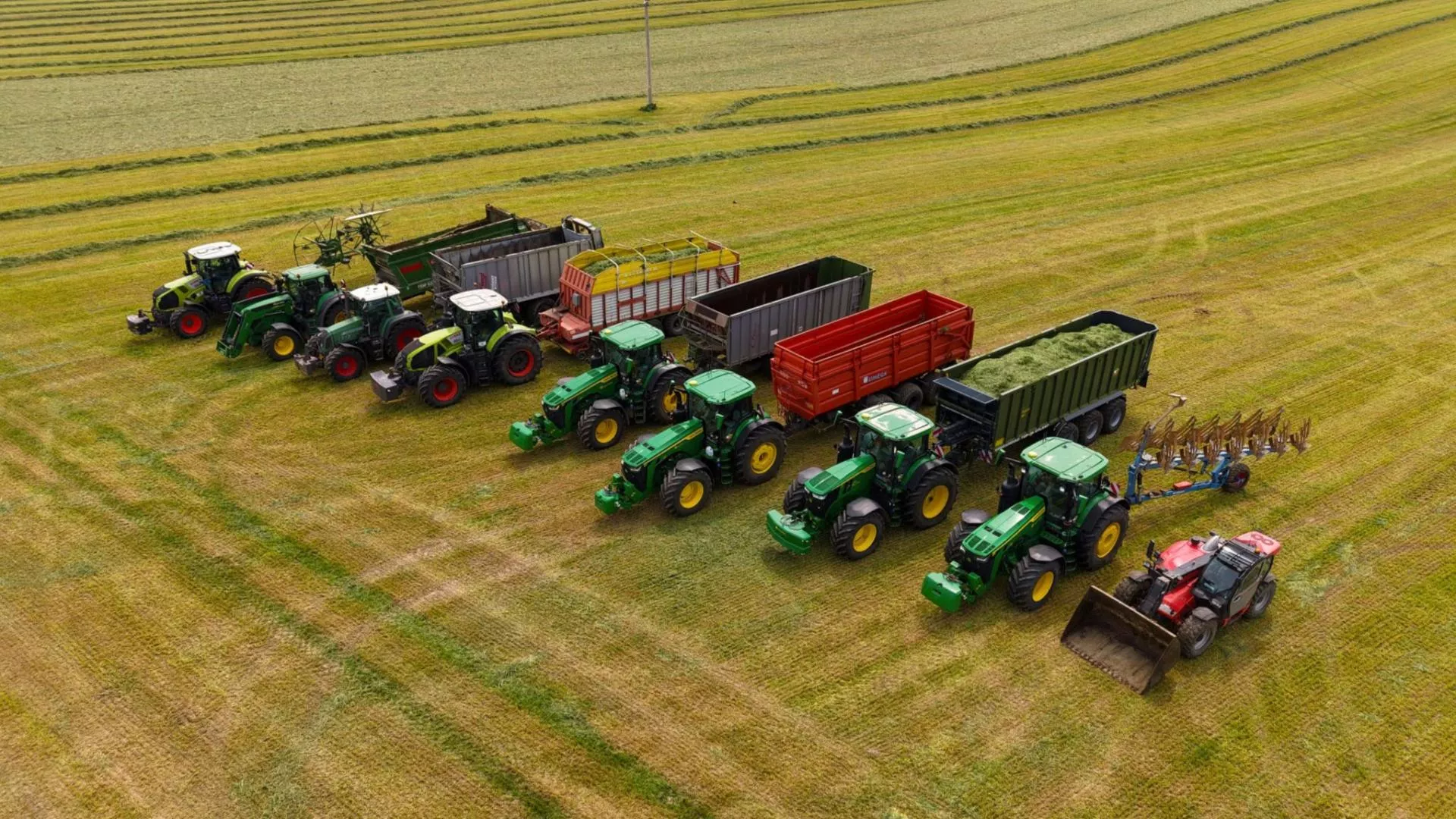 Fendt 930, prasa i opryskiwacz za ułamek wartości. Państwowa spółka wyprzedaje maszyny