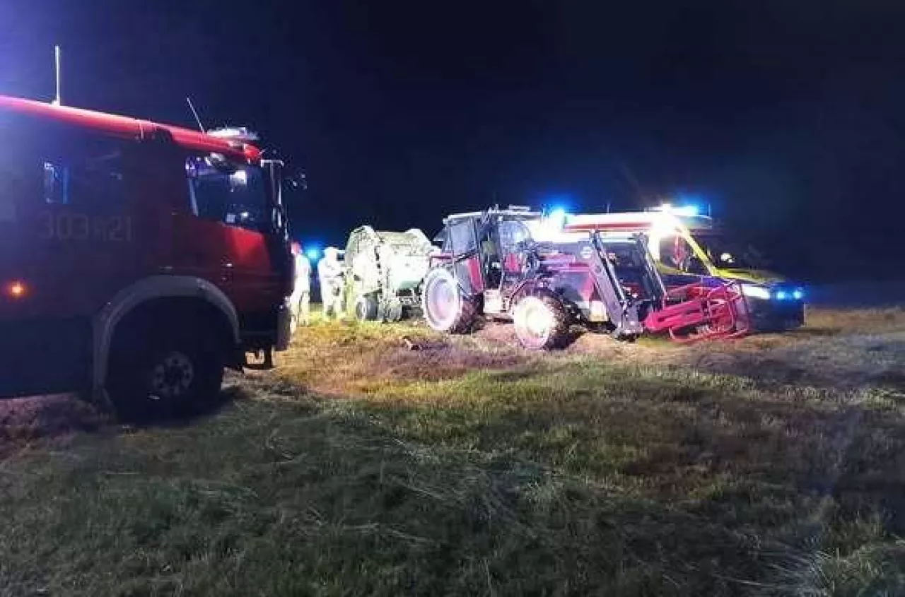 Prasa belująca wciągnęła rolnika. Dramat podczas nocnych prac w polu