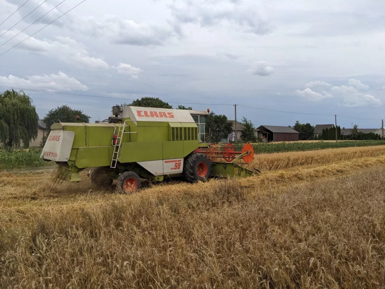 Claas Dominator