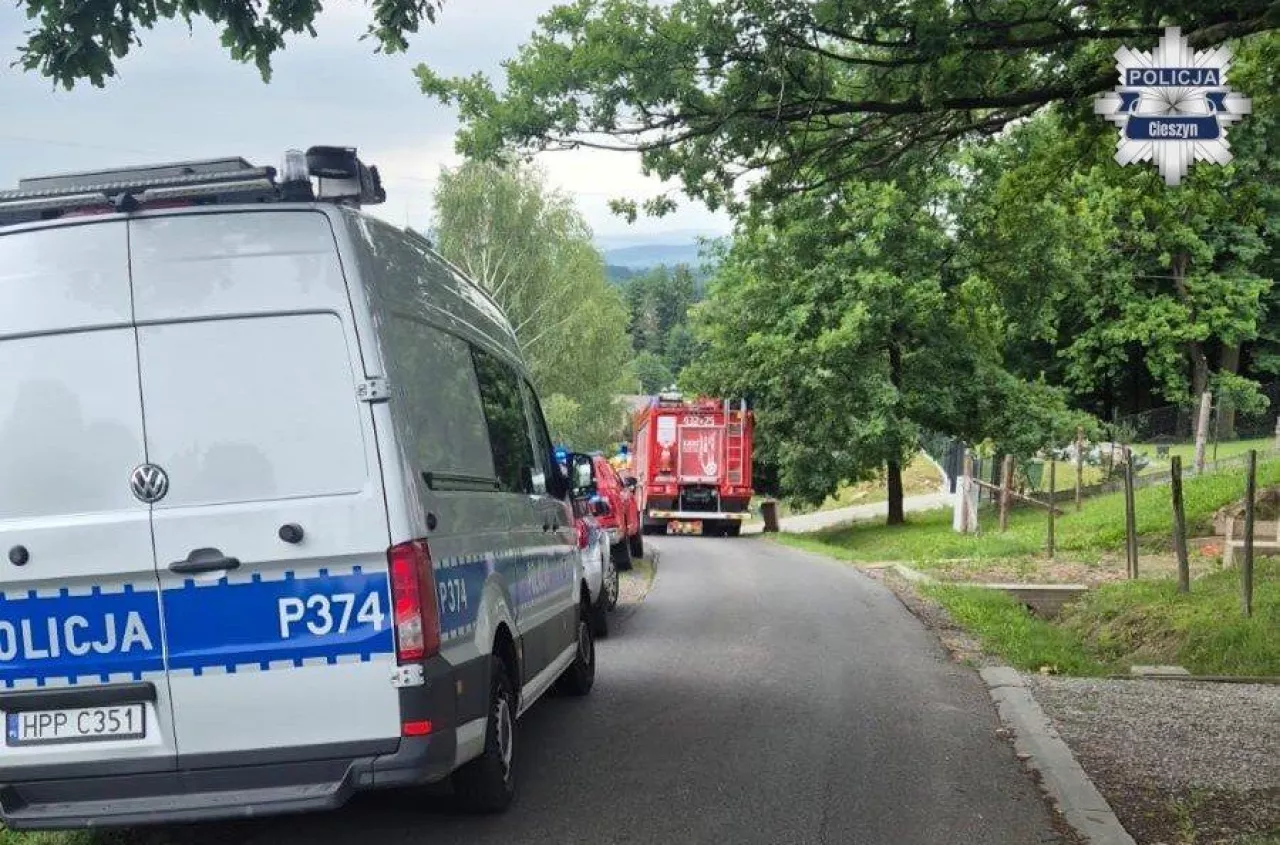 Ciągnik przewrócił się na drodze. 63-letni rolnik zginął na miejscu