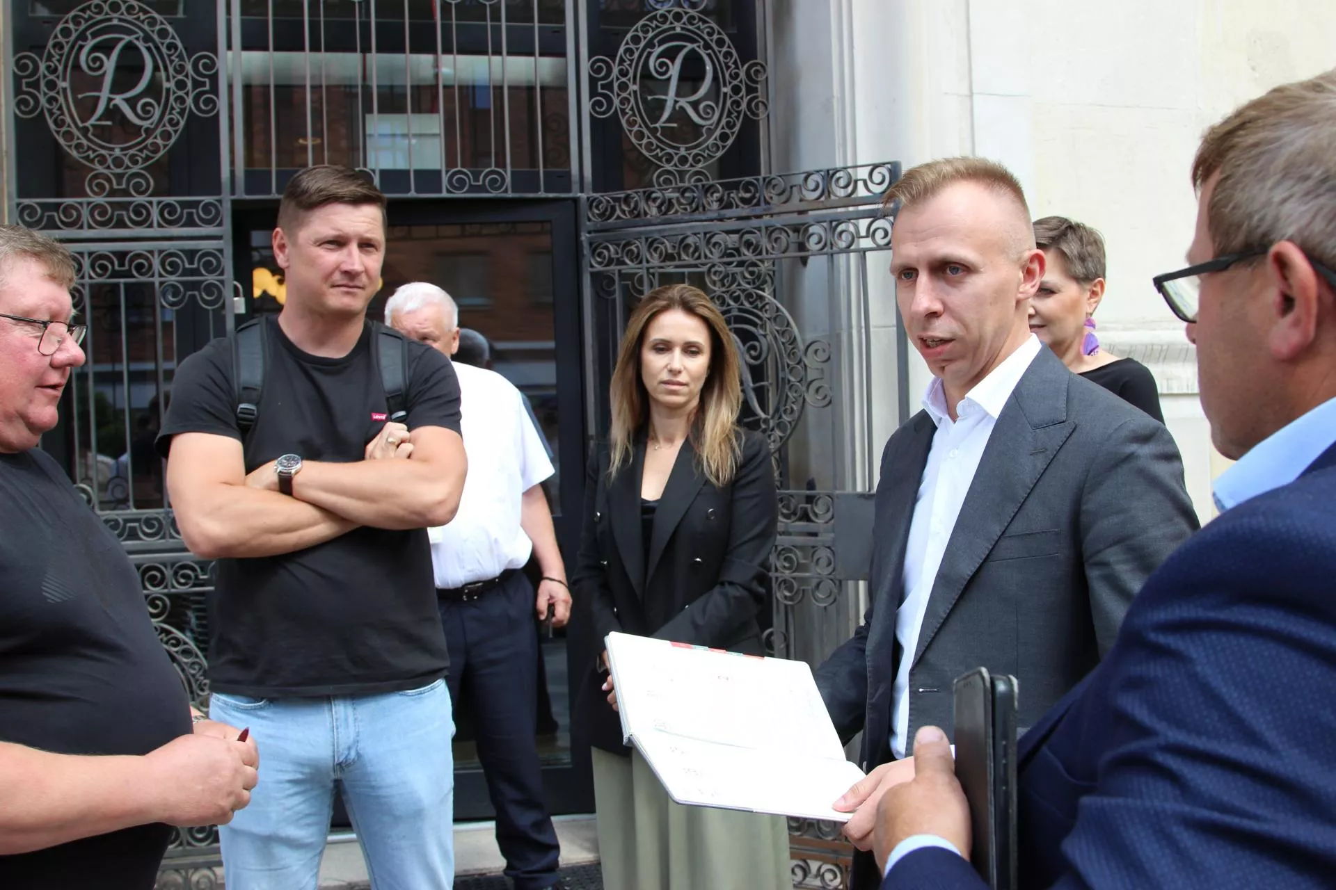 Rolnicy przerwali żniwa. Po spotkaniu z ministrem nie kryli złości