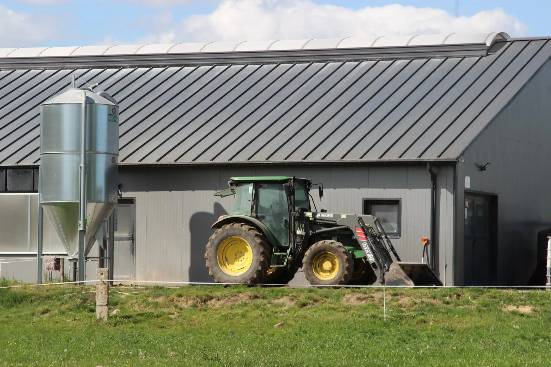 Rolnicy alarmują, ministerstwo nie wyda wytycznych. Ważą się losy gospodarstw