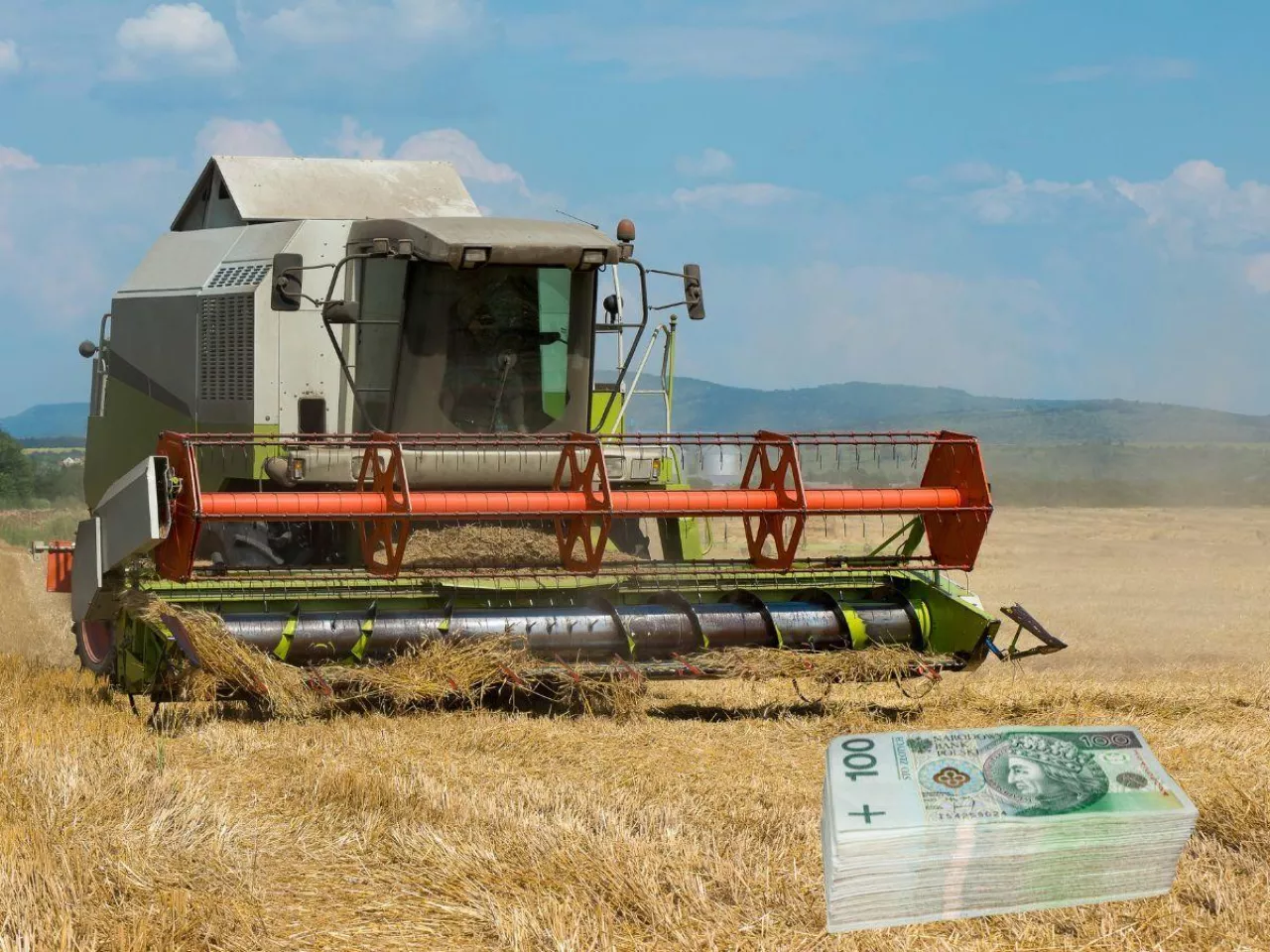 kombajn na polu, po prawej u dołu polskie banknoty