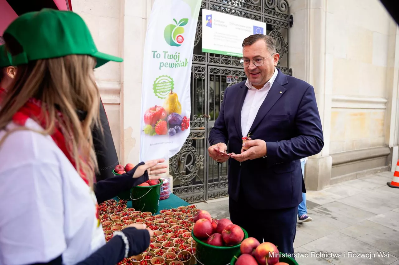 minister Krajewski