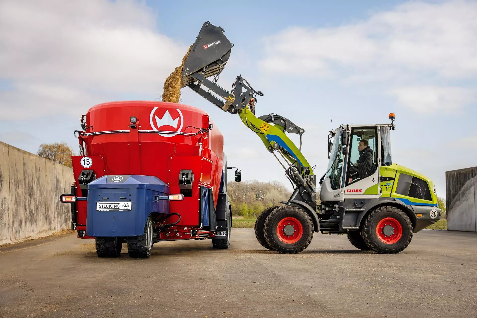 CLAAS pokazał pierwszą elektryczną ładowarkę. choćby 16 godzin pracy na baterii