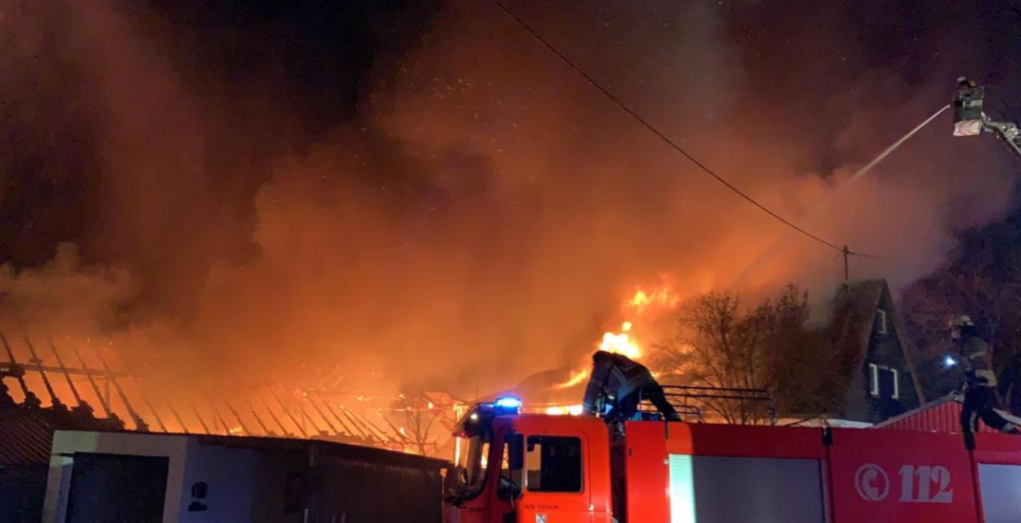 Gigantyczny pożar chlewni. 1600 świń zginęło w płomieniach