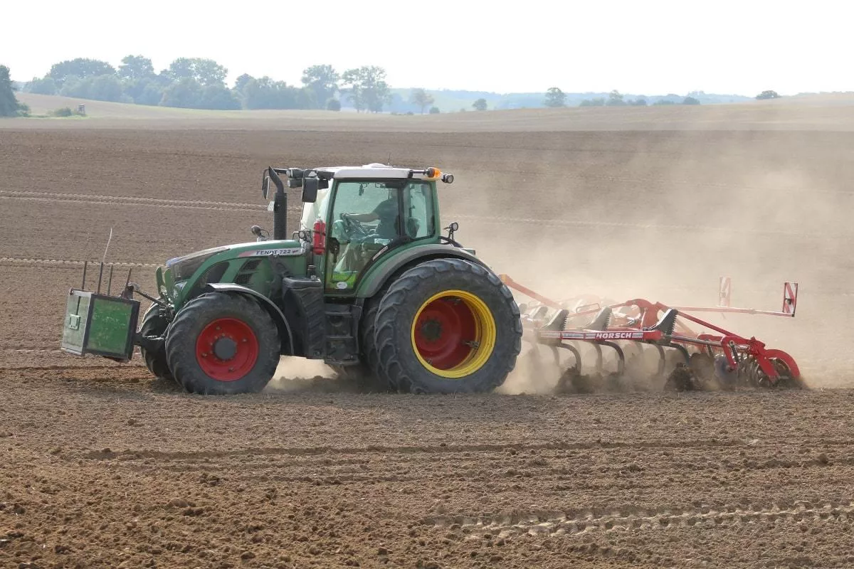 Rolnicy tracą plony przez suszę. Czy UE zmieni zasady pomocy dla rolników?