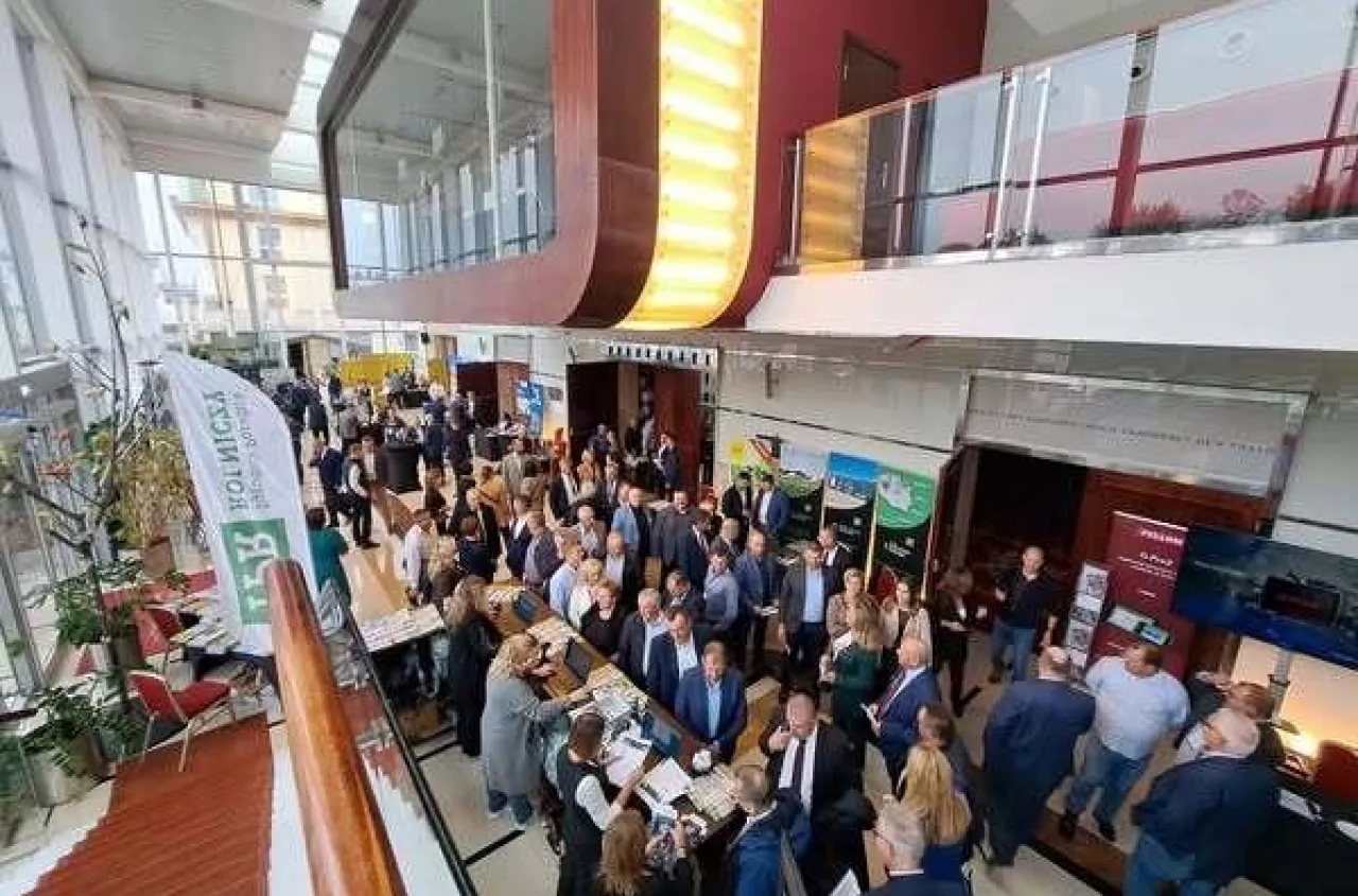 Ceny mleka spadają, koszty rosną. Co czeka producentów? O tym na Kongresie Polskie Mleko