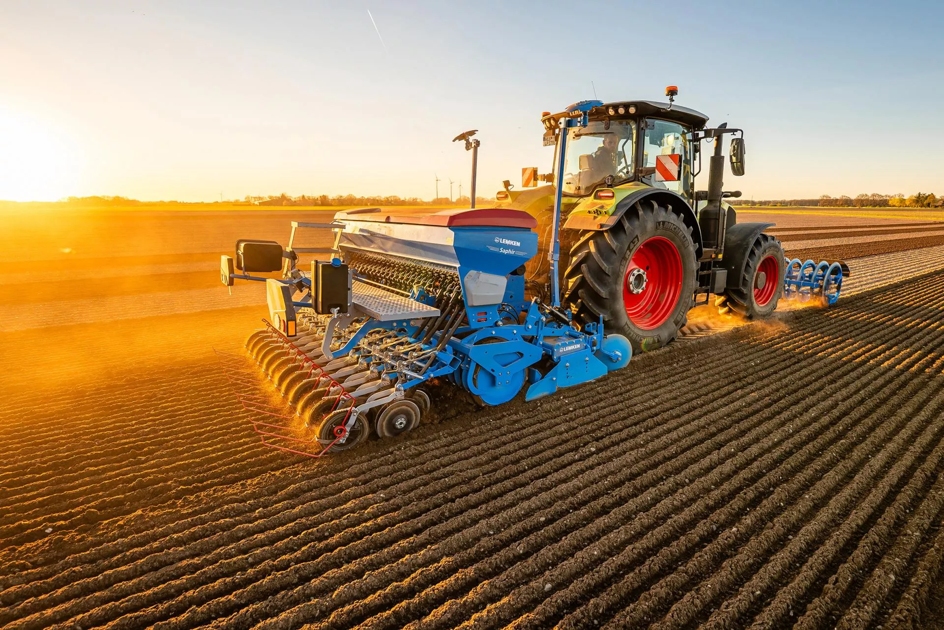 Nowy siewnik LEMKEN-a. Sam ograniczy nakładki i wysieje dwa materiały naraz
