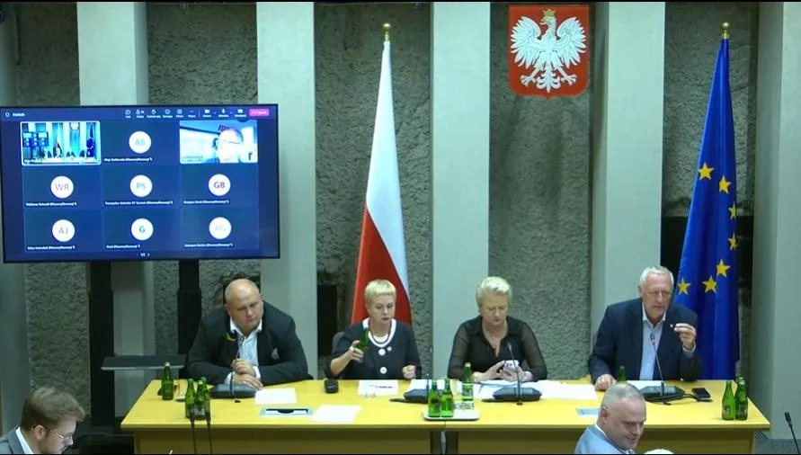 Tysiące stodół i obór mogą uniknąć rozbiórki. Padła konkretna granica: 10 lat