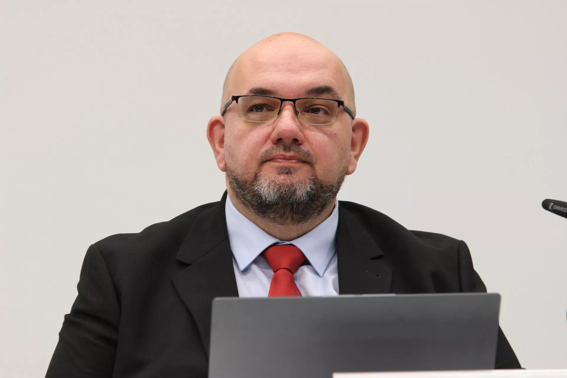 Cena mleka spadła o ponad 20 proc. Kiedy rolnicy mogą liczyć na odbicie?