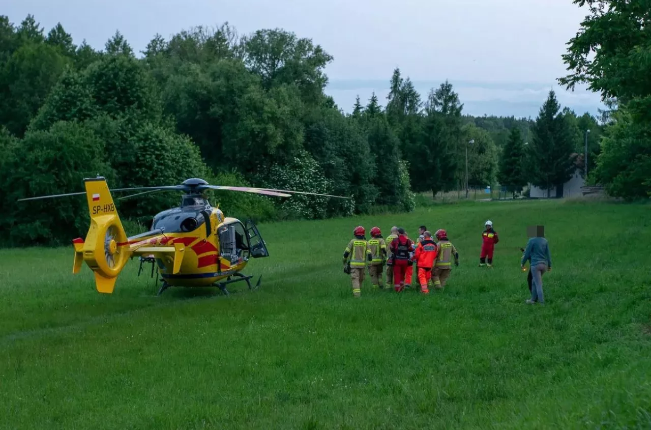 Kombajn urwał rękę 16-latkowi. Dramat podczas prac polowych