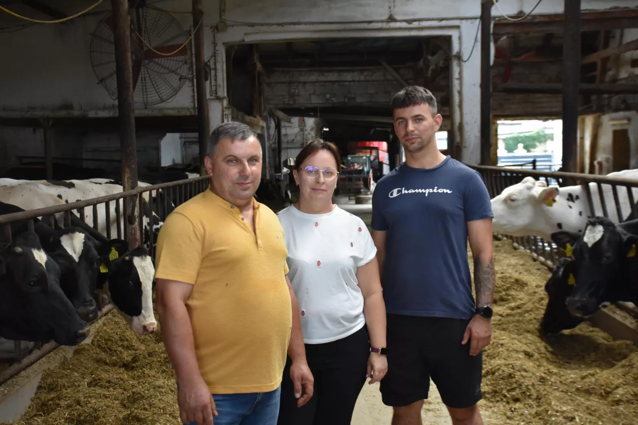 Beata i Krzysztof Szlachetkowie wraz z synem Piotrem 