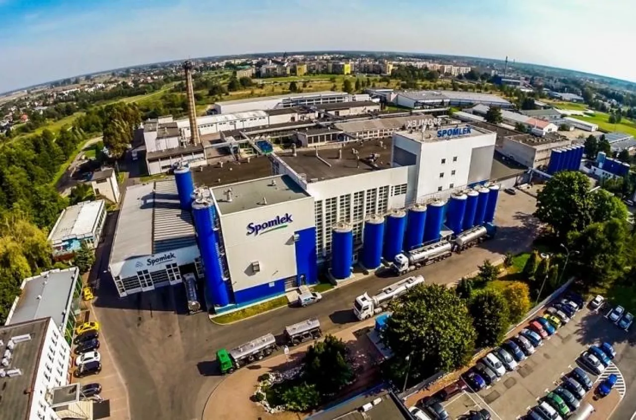 Dwie mleczarnie coraz bliżej połączenia. UOKiK dał zielone światło