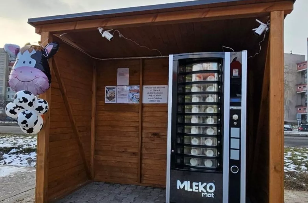 Dotacje na seromat, mlekomat i jajomat. Kiedy nabory w ARiMR?