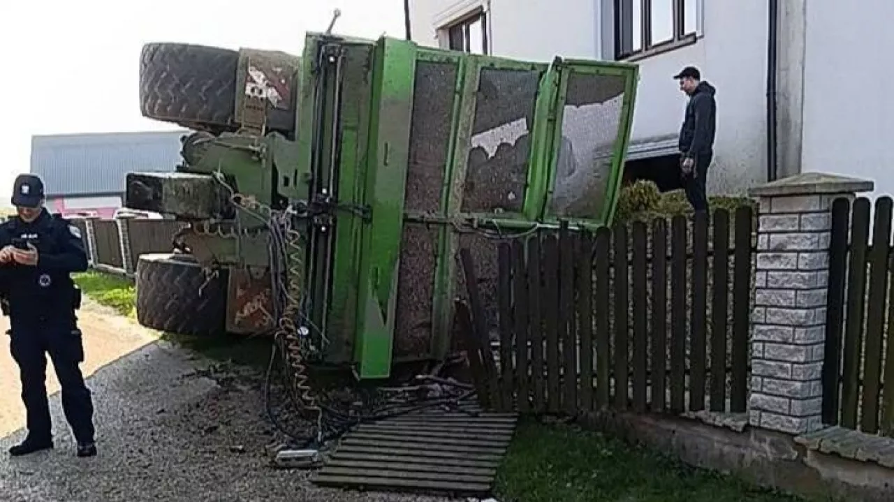 Tony kukurydzy wylądowały na prywatnej posesji