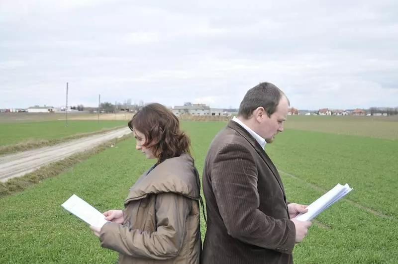 Była żoną rolnika i płaciła KRUS. Co dzieje się z ubezpieczeniem po rozwodzie?