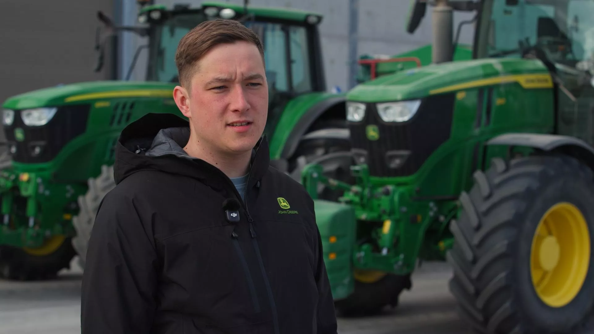 Od dziecka marzył o ciągnikach John Deere. Kupił dwa, ale nie sama moc zrobiła różnicę