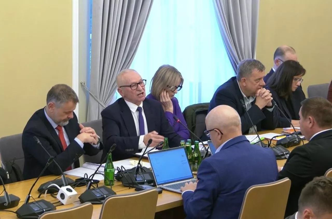 Cukier drożeje, a rolnicy słyszą: 26 euro za buraki. Teraz ostrzegają, iż zrobią coś innego