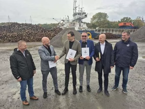 Rolnicy sprzedali 2700 ton owsa za granicę bez pośredników. Teraz chcą zmienić zasady gry