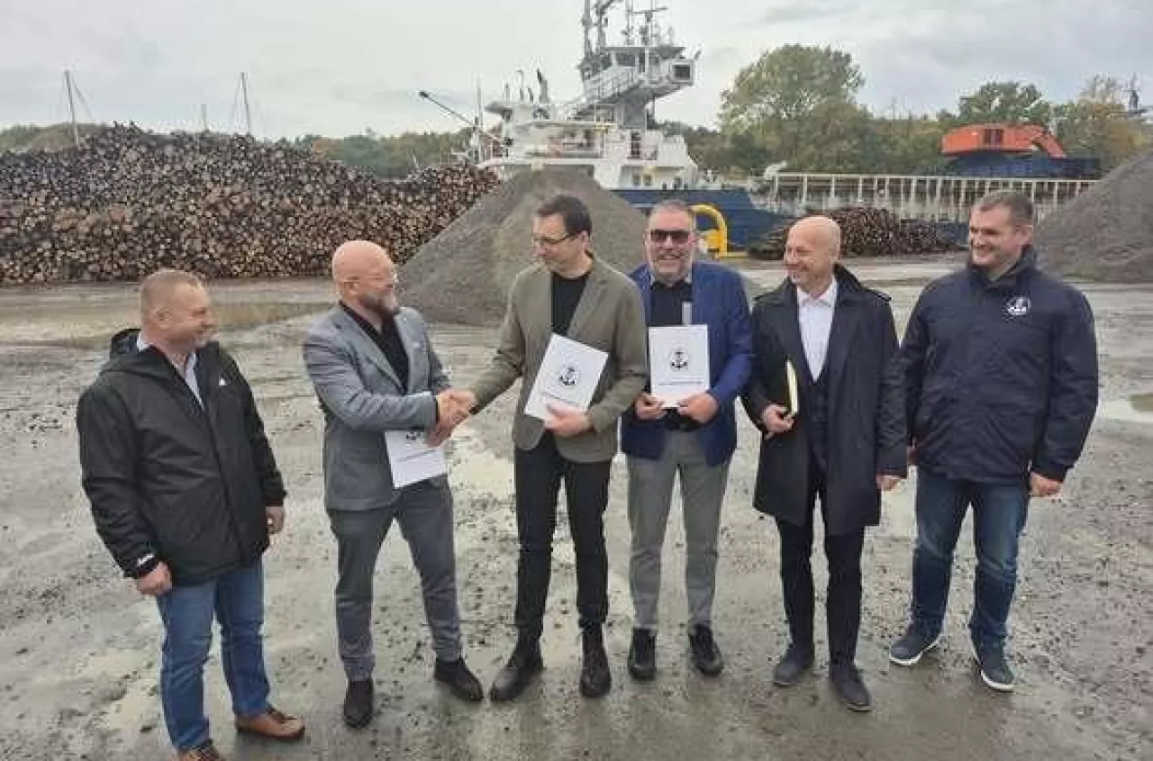 Rolnicy sprzedali 2700 ton owsa za granicę bez pośredników. Teraz chcą zmienić zasady gry